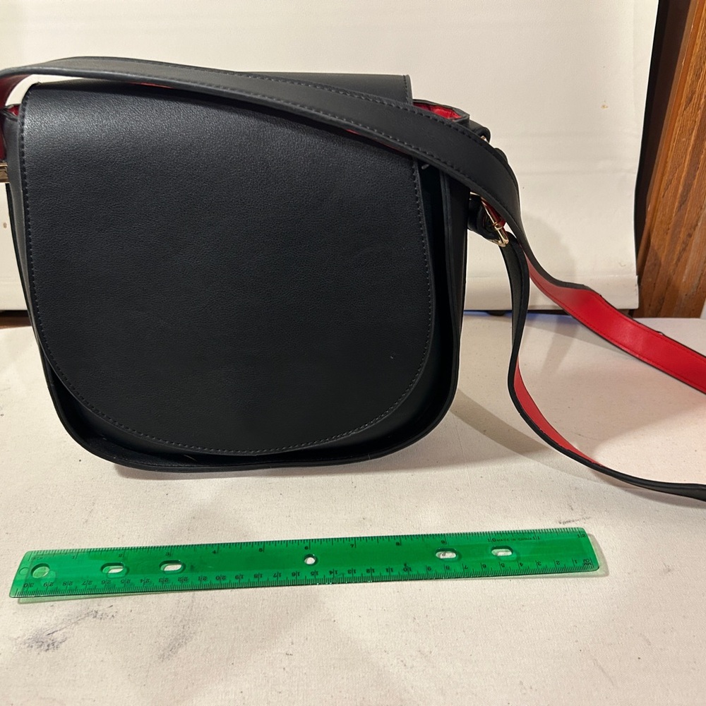 AKAIV Elegant Black Shoulder  Bag